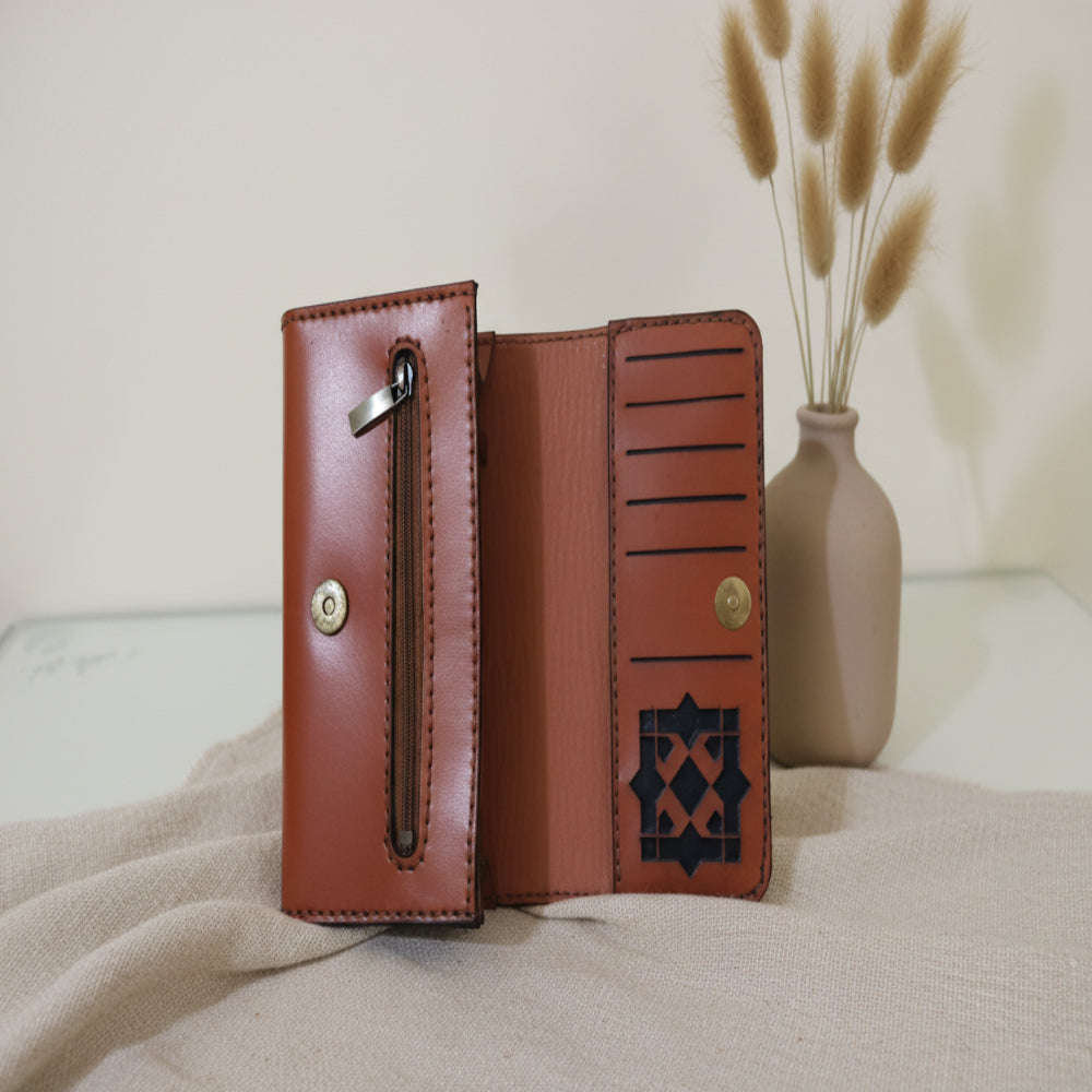 كلاتش حروف لون هافان جلد طبيعي