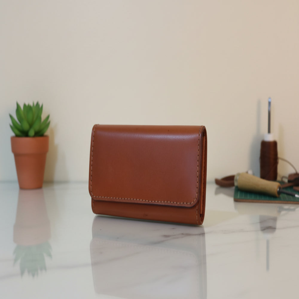 بورتفية سادة لون بني جلد